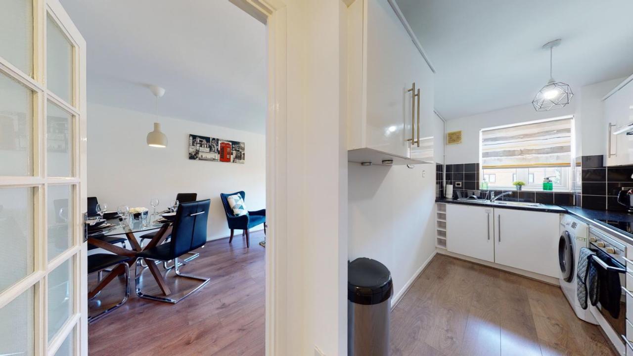 2bedrm-4guests-parking-nearstation Апартаменты